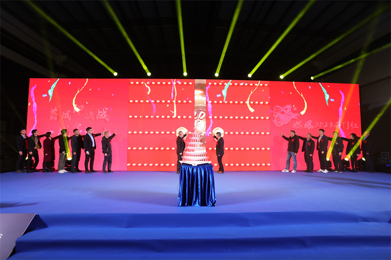 佛山別墅四層電梯廠家，想安全必須選辛格林電梯！