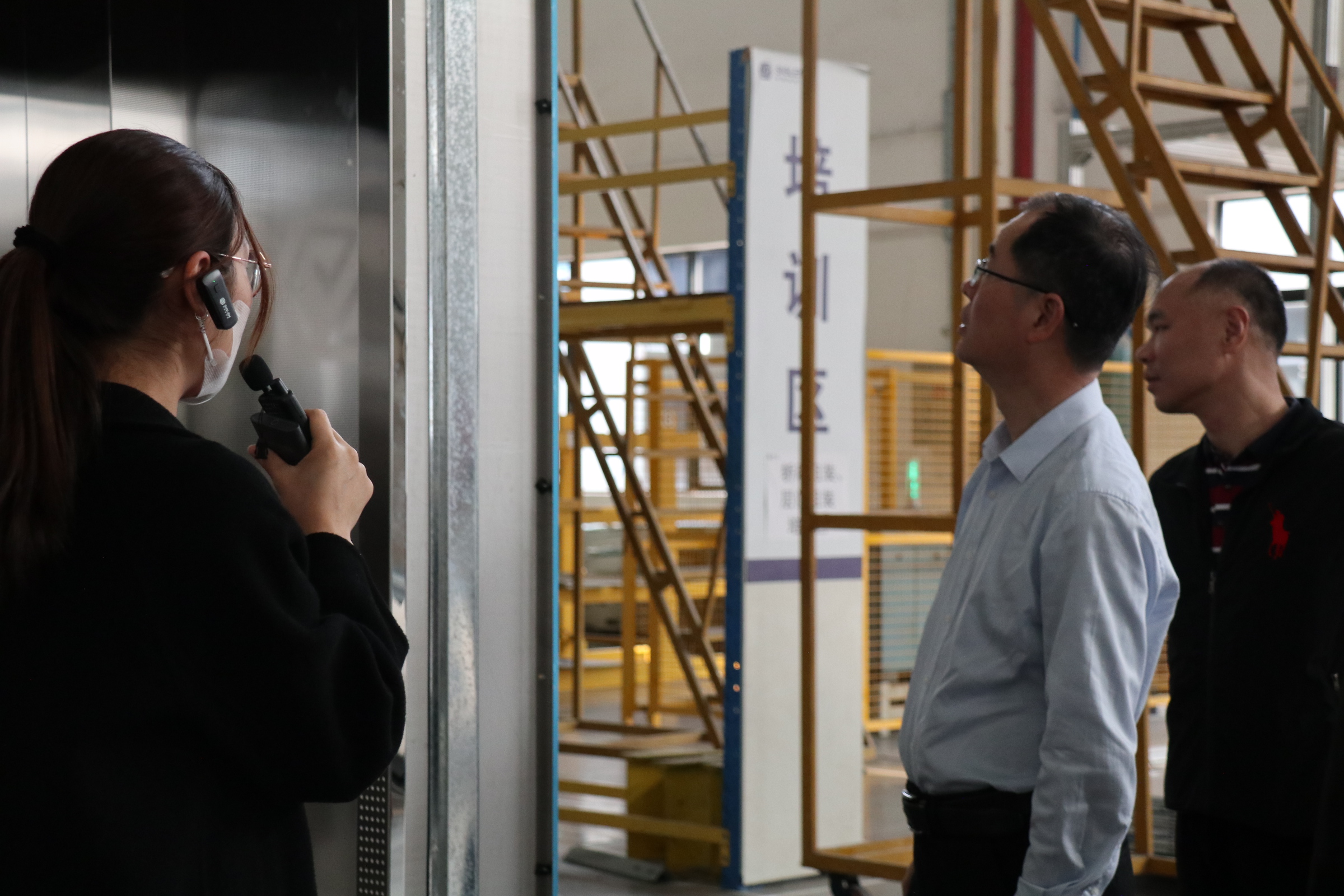 自建房別墅電梯生產(chǎn)廠家哪家好？辛格林電梯大獲好評(píng)