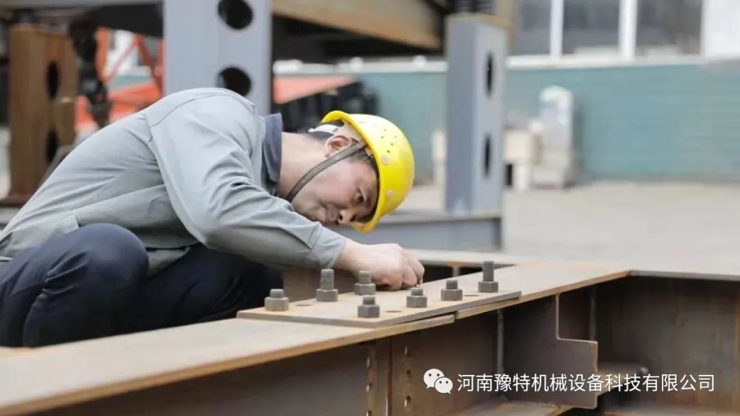影響橢圓振動(dòng)篩處理能力的因素都有哪些？